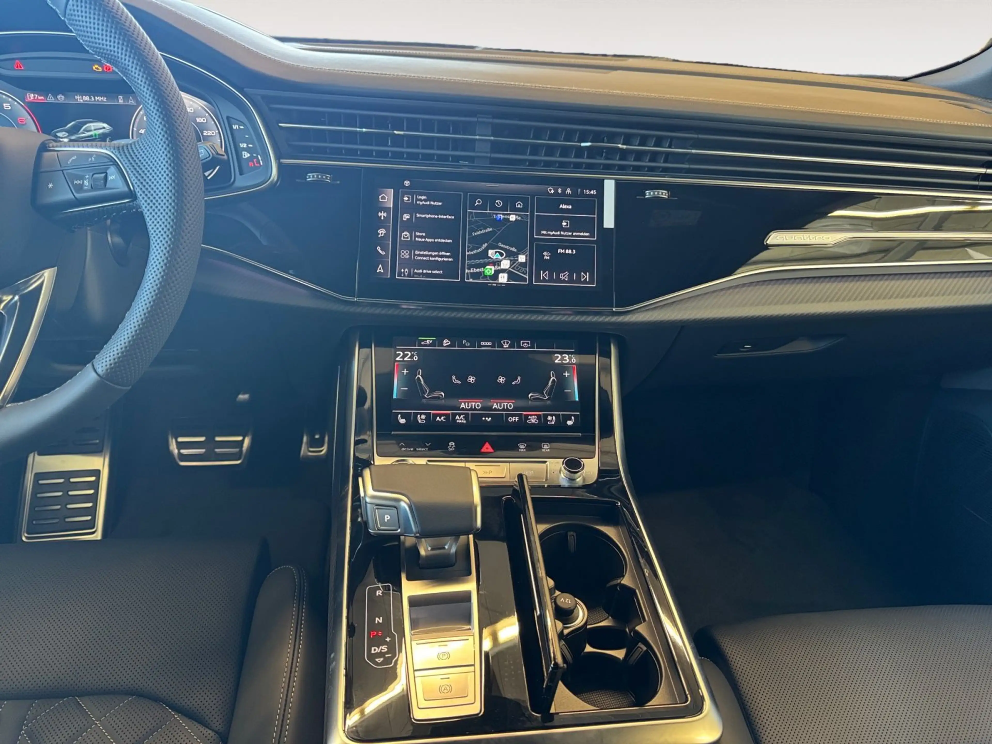 Audi Q8 SUV TFSI e quattro 360 kW tiptronic PANO B&O — photo 12