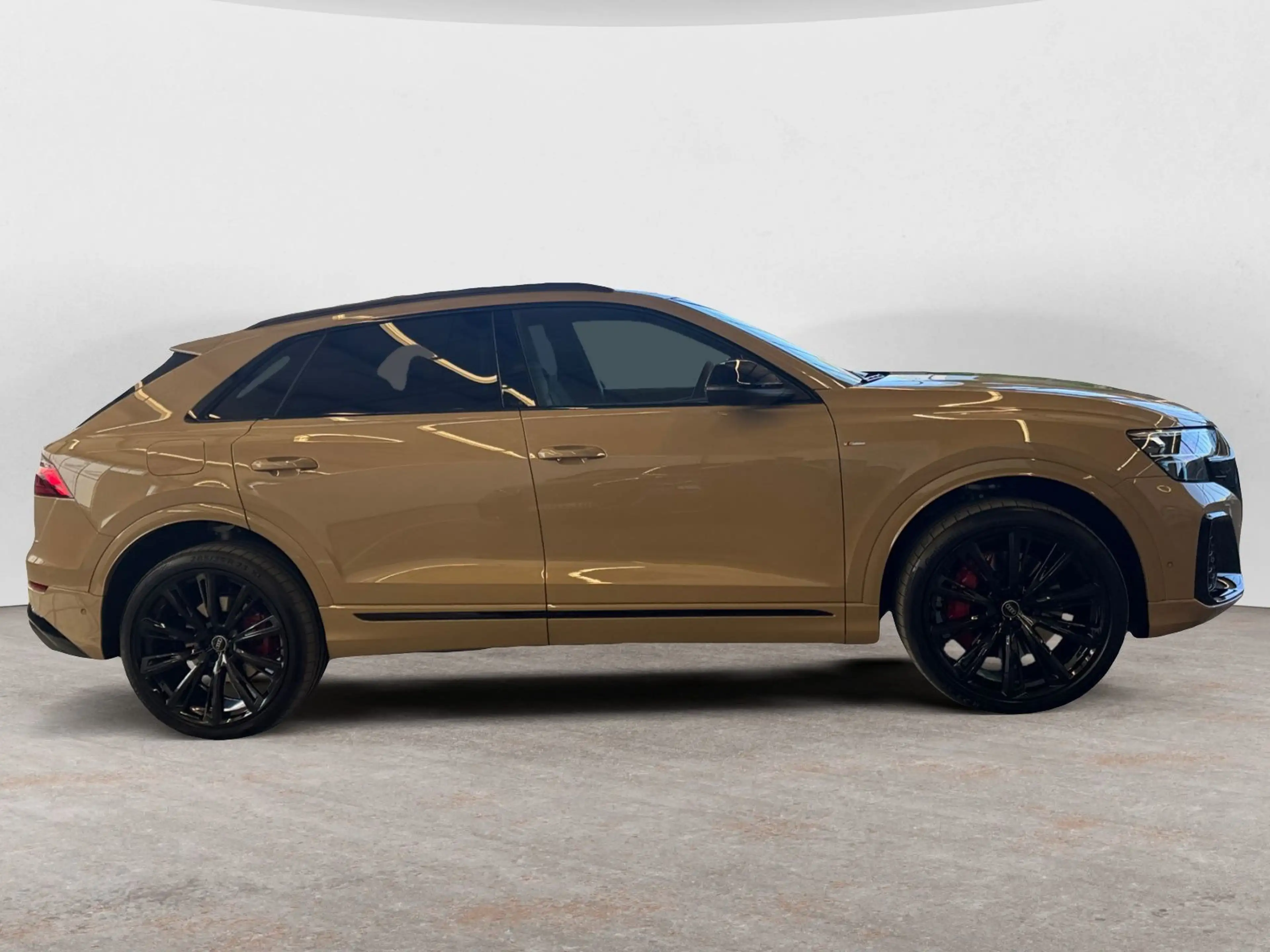 Audi Q8 SUV TFSI e quattro 360 kW tiptronic PANO B&O — photo 7