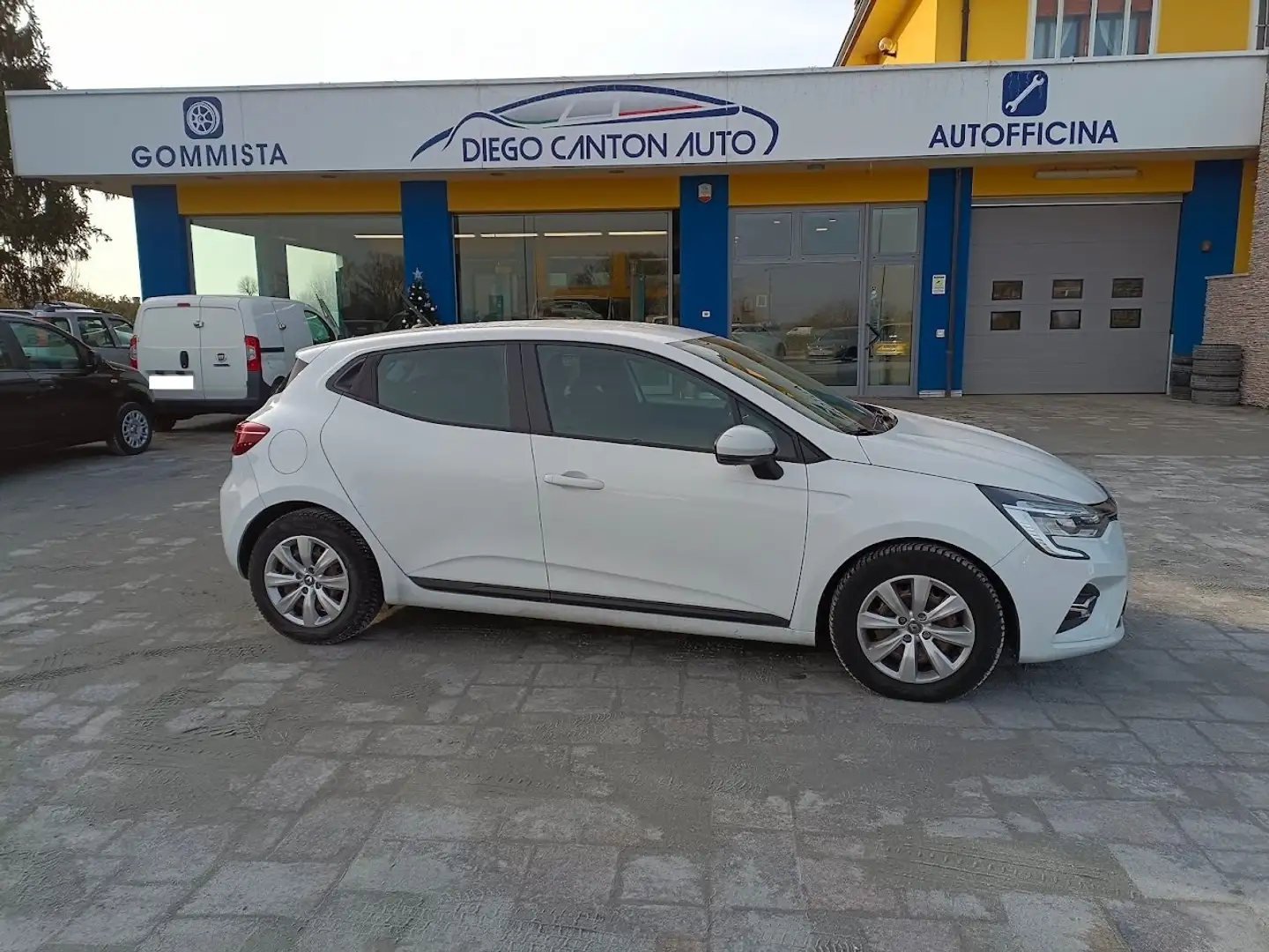 Renault Clio 1.5 dci Business 85cv -- Neopatentati -- Bianco - 1