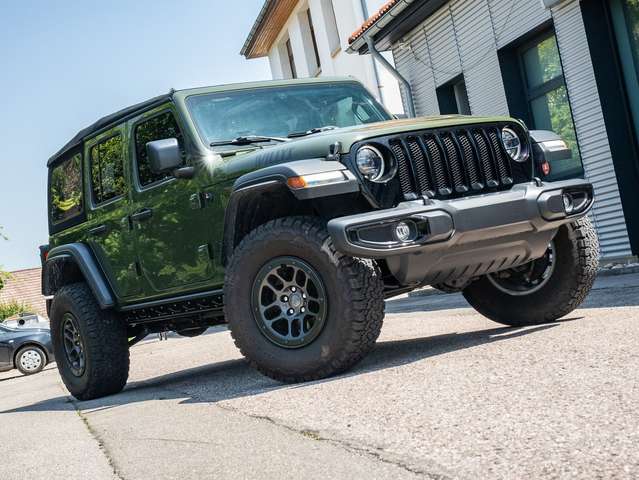 Imagine Jeep Wrangler 3.6 V6 Willys Unlimited Sondermodell