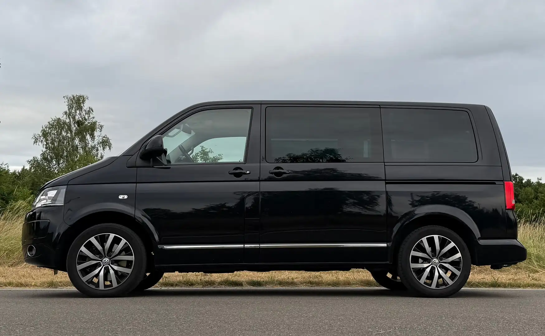 Volkswagen T5 Multivan MultivanDSG BMTHighline revidierter Motor/Getriebe Чорний - 1