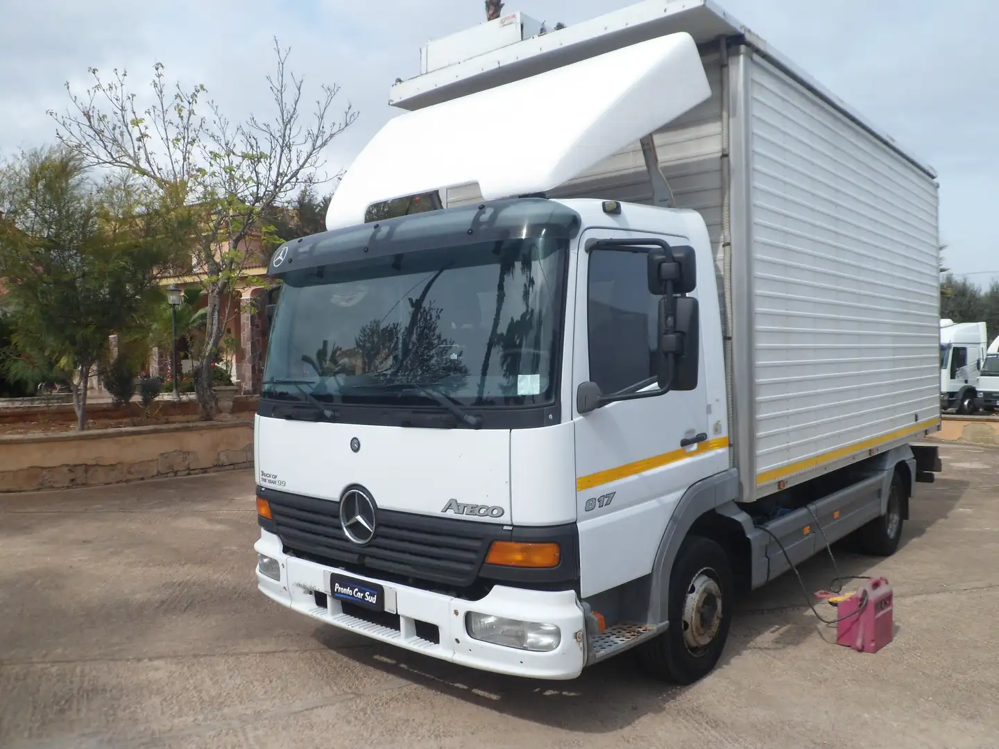 Mercedes-Benz Atego 75-817 furgonatura negozio BELLISSIMO!!! bijela - 1