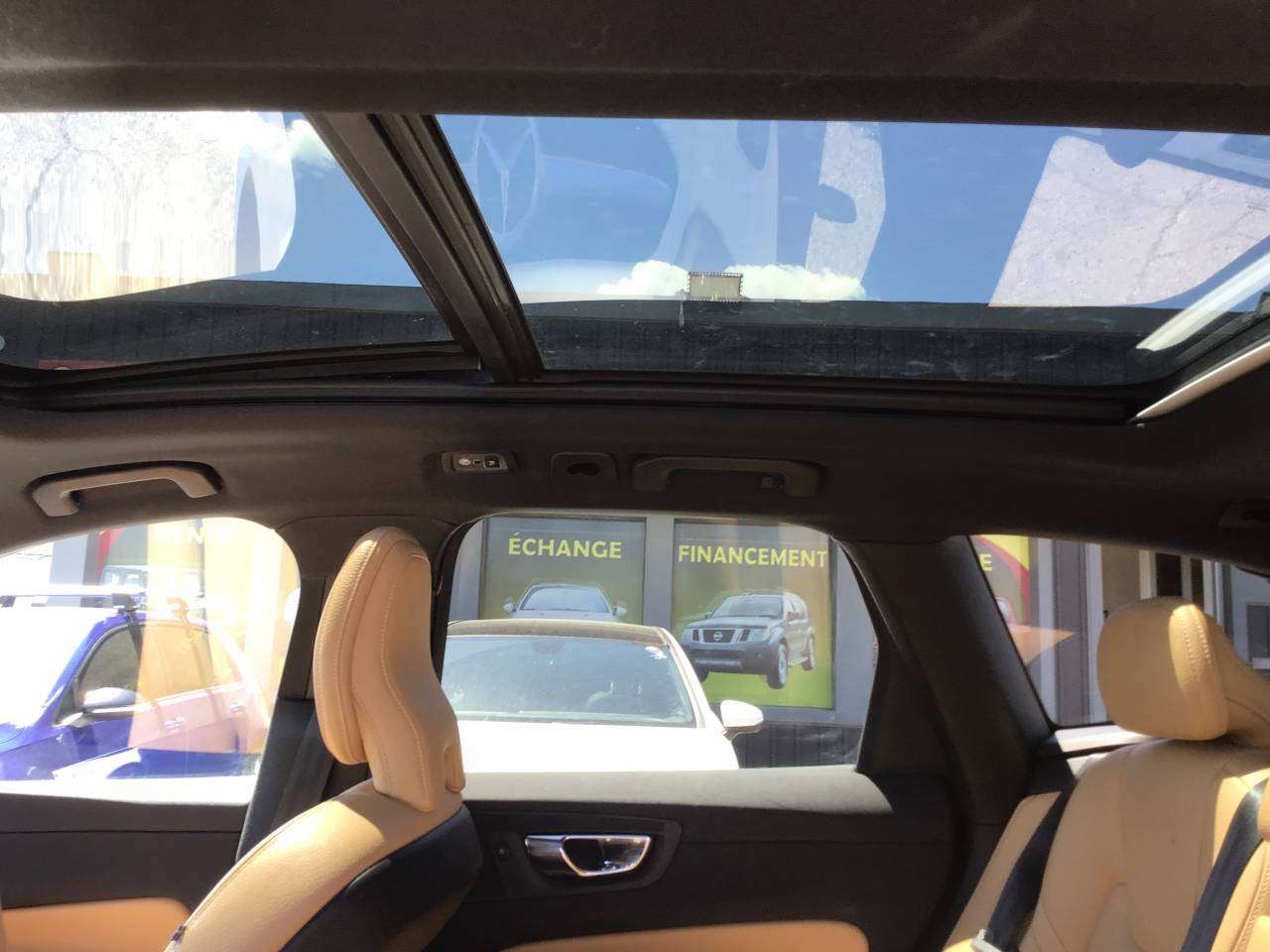 2020 Volvo XC60 Momentum - T6-TOIT PANORAMIQUE-NAVIGATION thumb 18