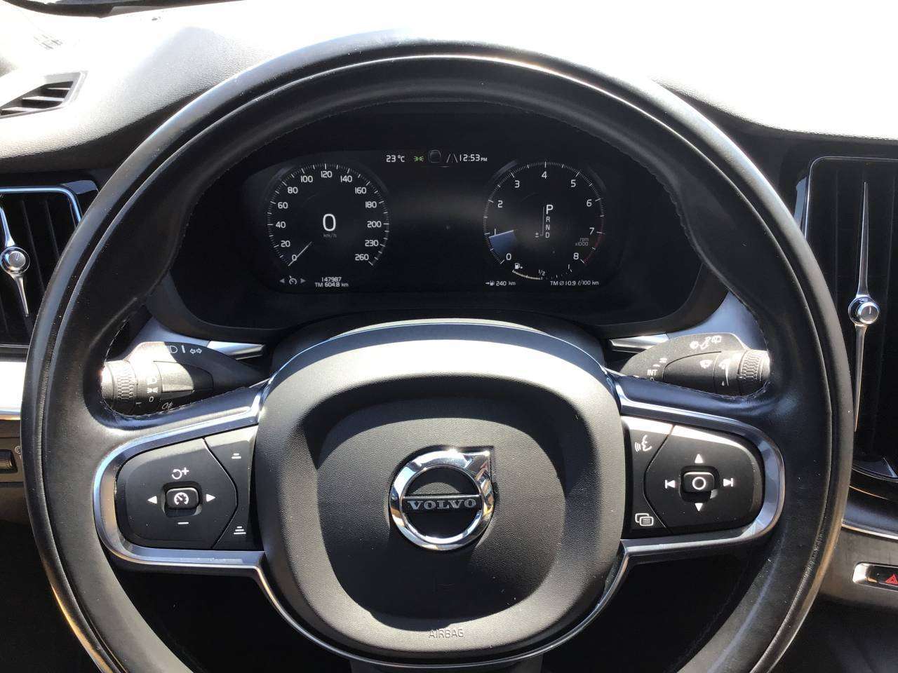 2020 Volvo XC60 Momentum - T6-TOIT PANORAMIQUE-NAVIGATION thumb 14