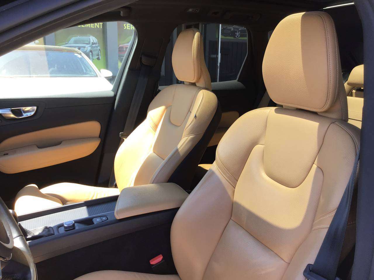 2020 Volvo XC60 Momentum - T6-TOIT PANORAMIQUE-NAVIGATION thumb 13