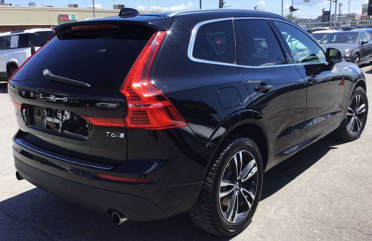 2020 Volvo XC60 Momentum - T6-TOIT PANORAMIQUE-NAVIGATION alt 3