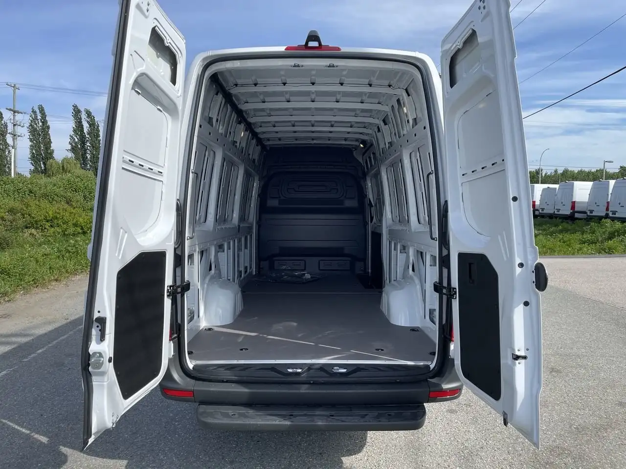 Mercedes-Benz Sprinter снимка Mercedes-Benz Sprinter