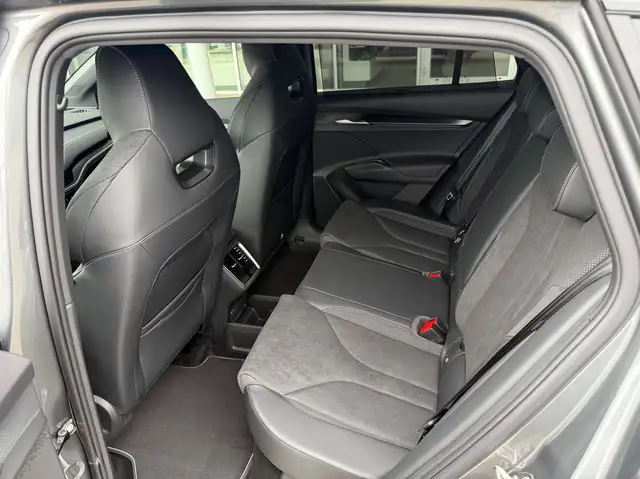 Skoda Enyaq 85 x Sportline Ansicht 12