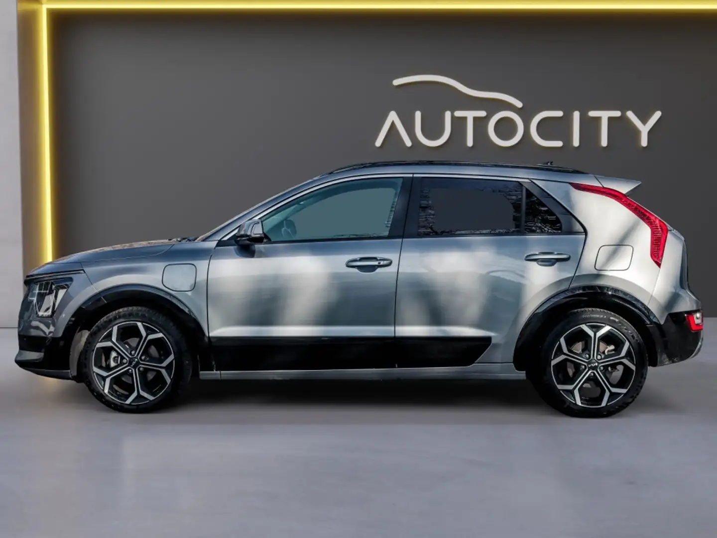 Kia Niro 1.6 GDi PHEV Dynamicline Camera l FULL LED l Leder Grijs - 2