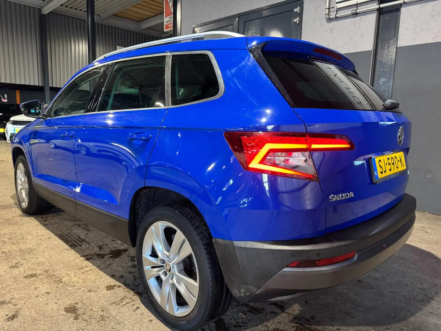 Skoda Karoq 1.0 TSI Style Launch Edition|CARPLAY|PDC|NAP|Trekh Bleu - 2