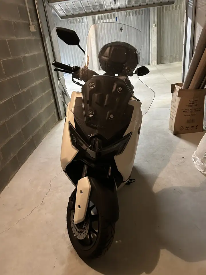 Yamaha NMAX