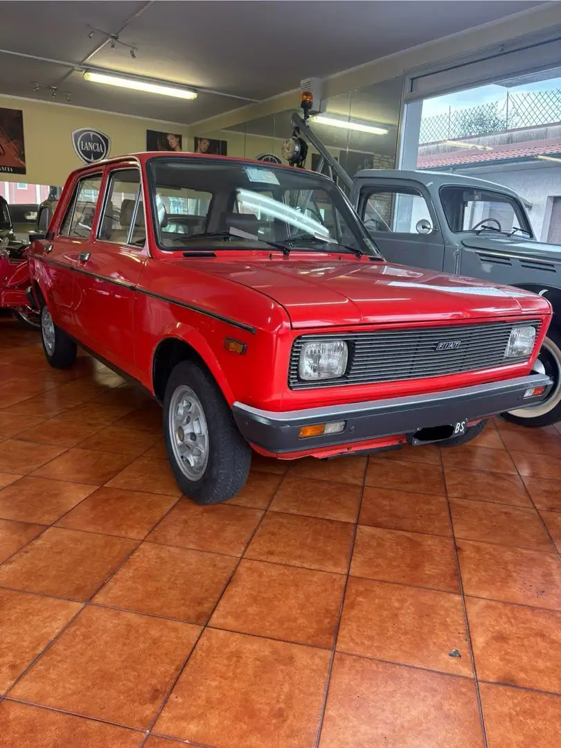 Fiat 128 Rouge - 1