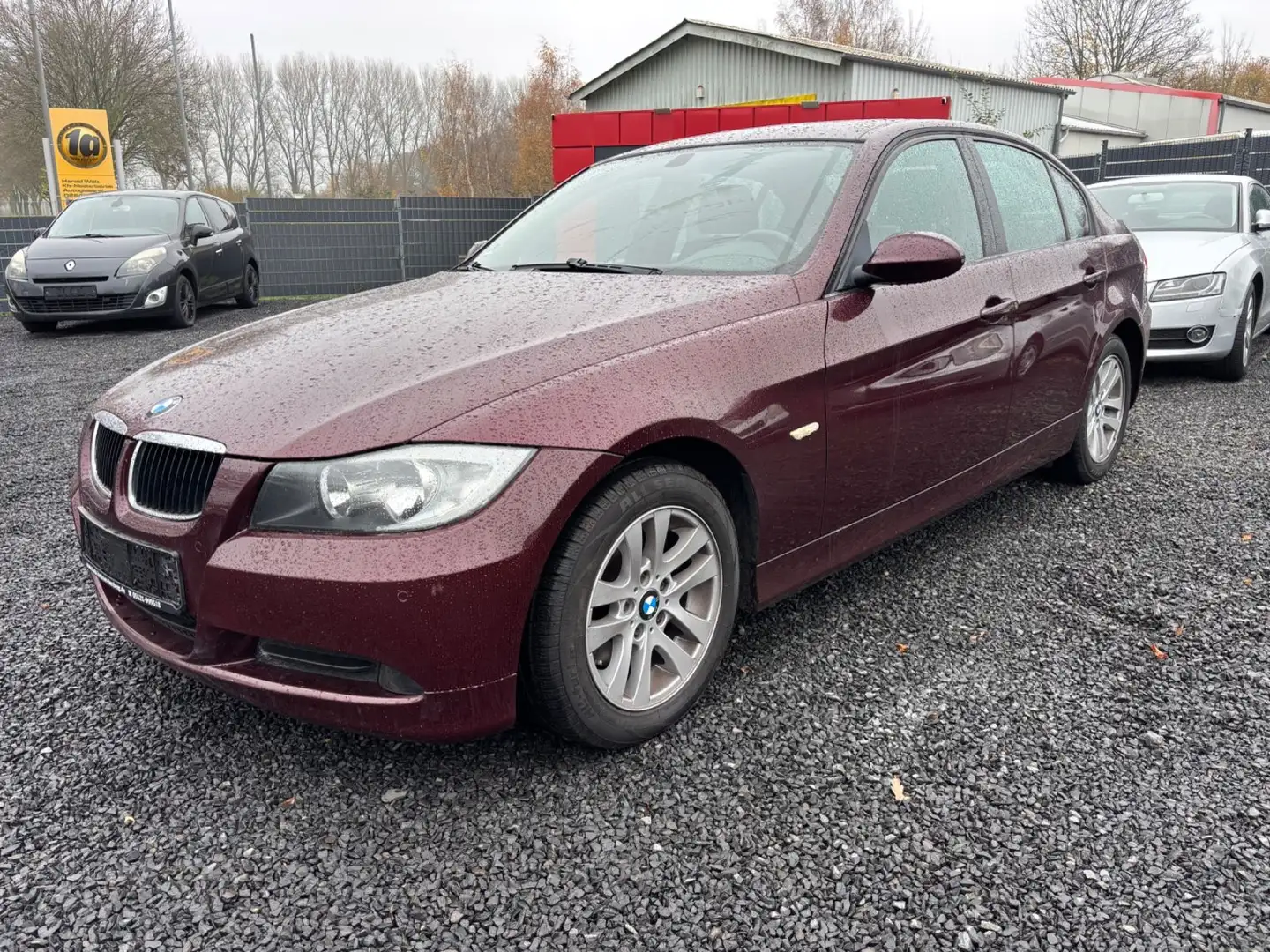 BMW 320 Baureihe 3 Lim. 320d Rot - 1