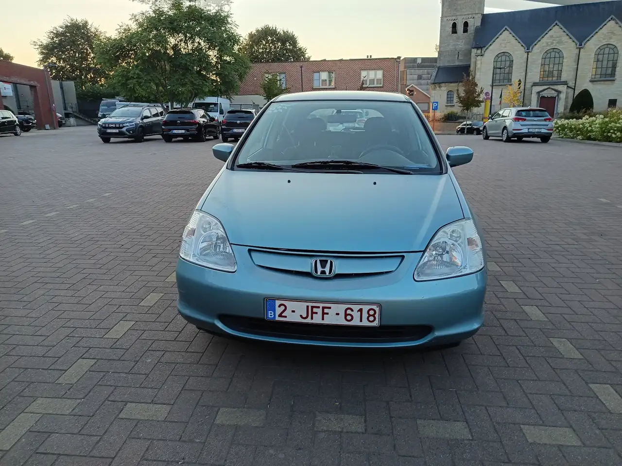 Honda Civic 1.4i S, foto 1