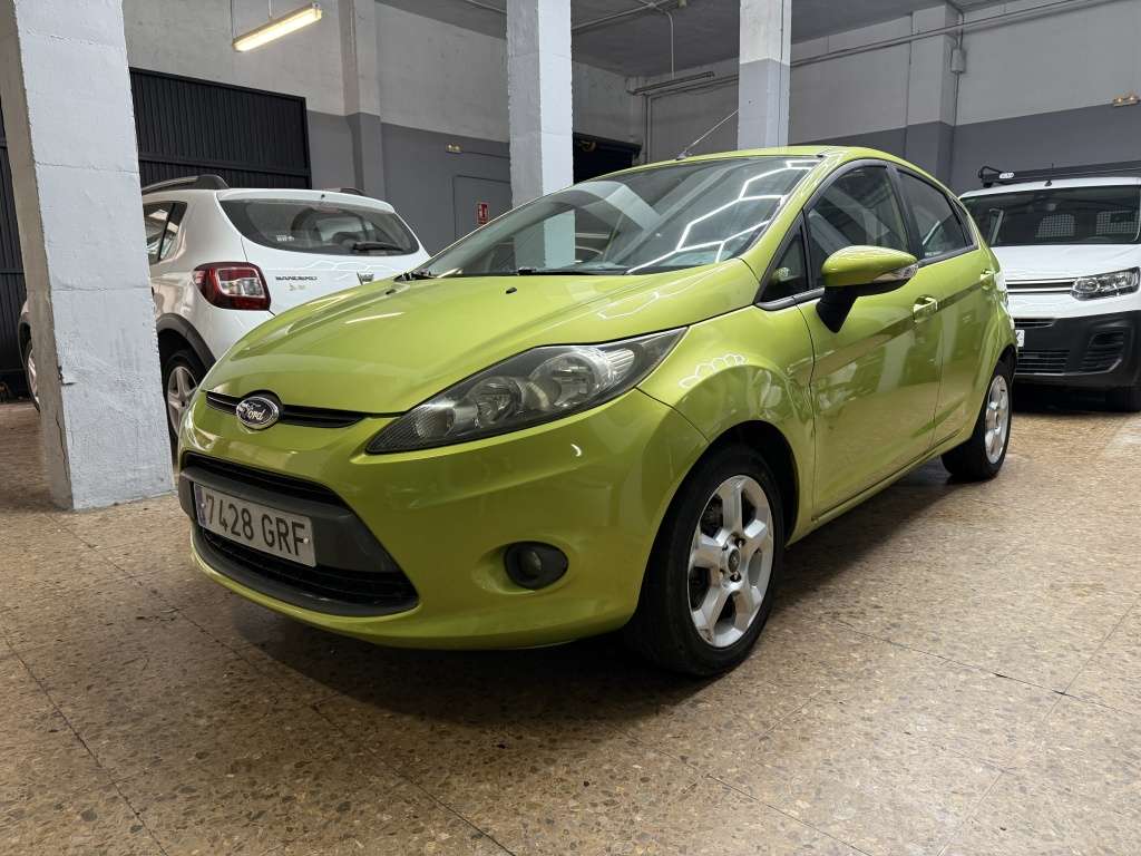 Ford Fiesta 1.40TDCi Ambiente - foto 1