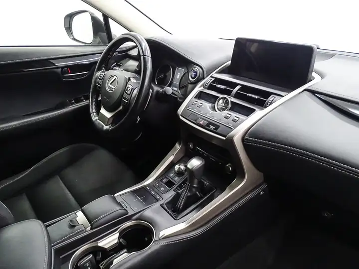 Lexus NX 300h BUSINESS 2WD 2019, foto 19