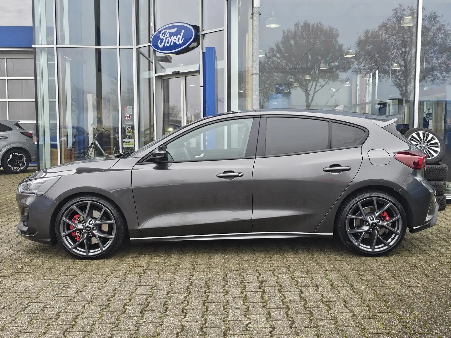 Ford Focus 2.3 EcoBoost ST-X | 280pk Automaat! | Winter Pack Gris - 2