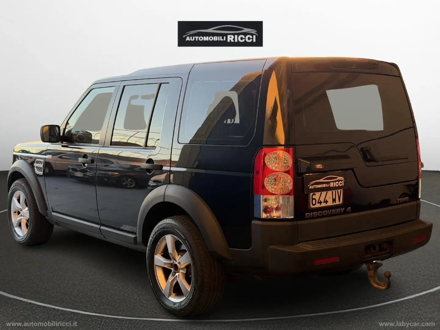 Land Rover Discovery 4 2.7 TDV6 S Schwarz - 2