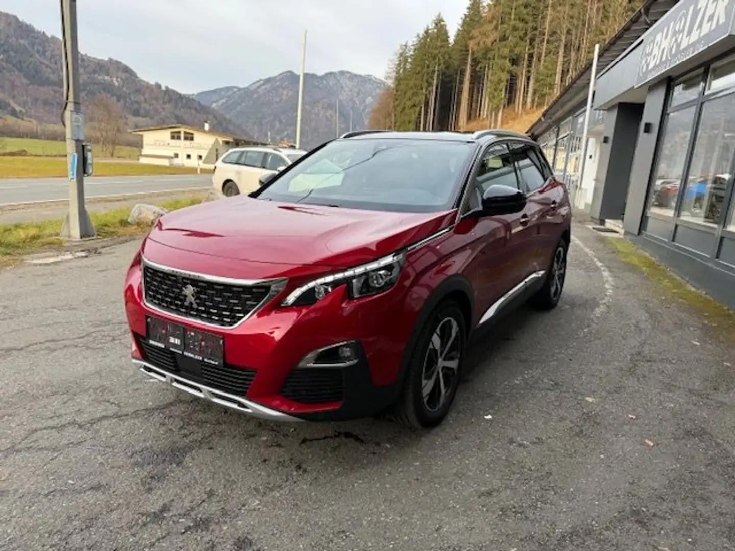Peugeot 3008 Hybrid4 300 GT Allrad Rot - 2