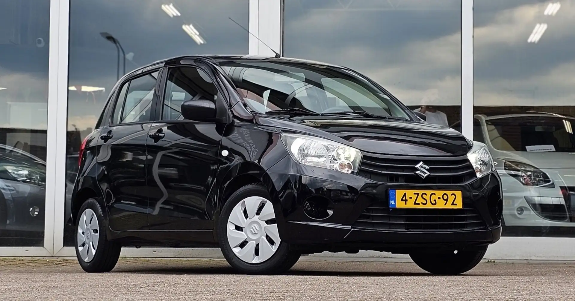 Suzuki Celerio 1.0i Comfort Navi Airco Pdc Bluetooth Nieuwe APK M Schwarz - 2