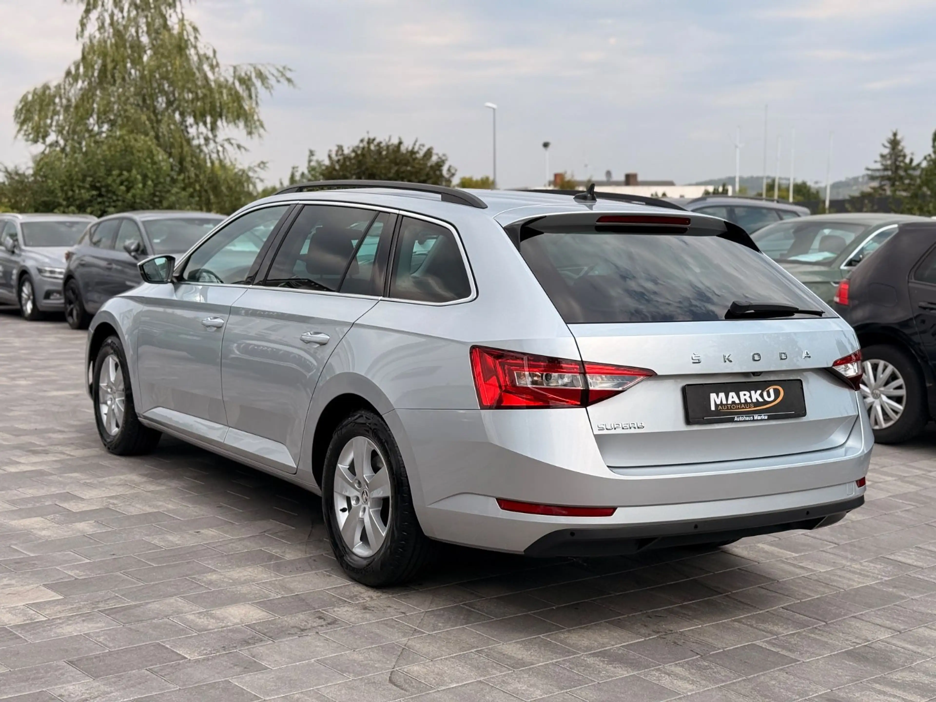 Skoda Superb Combi Ambition *ACC*Kamera*Lane Assist* — photo 6
