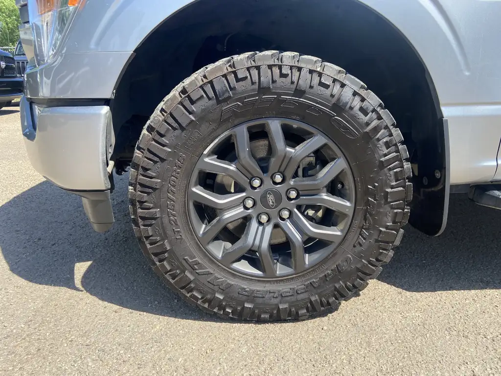 2022 Ford F-150 SuperCrew XL SuperCrew 145 | Class IV Hitch | Running Boards — photo 3