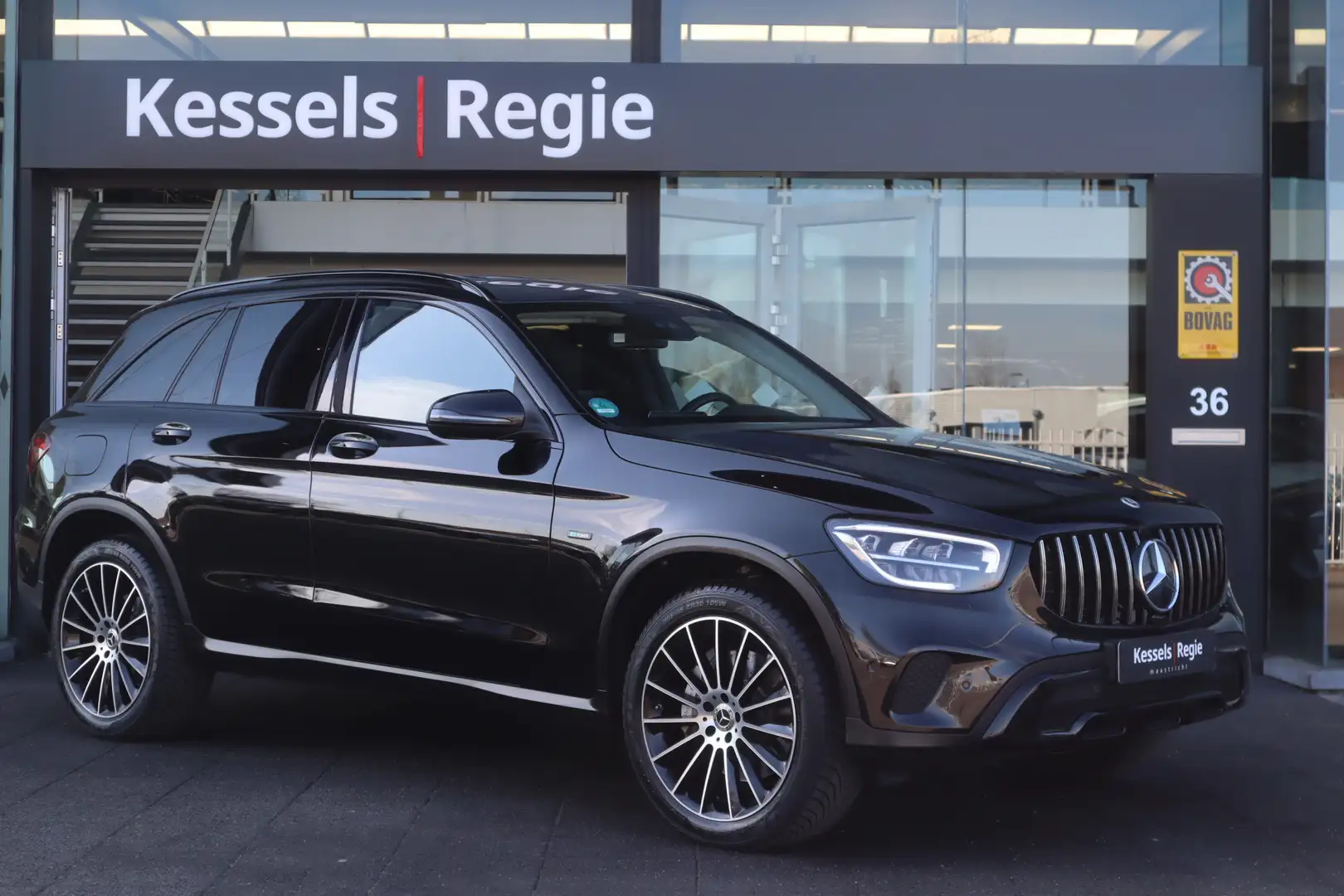 Mercedes-Benz GLC 300 300e 4MATIC Leer Distronic Navi Camera Memory Noir - 2