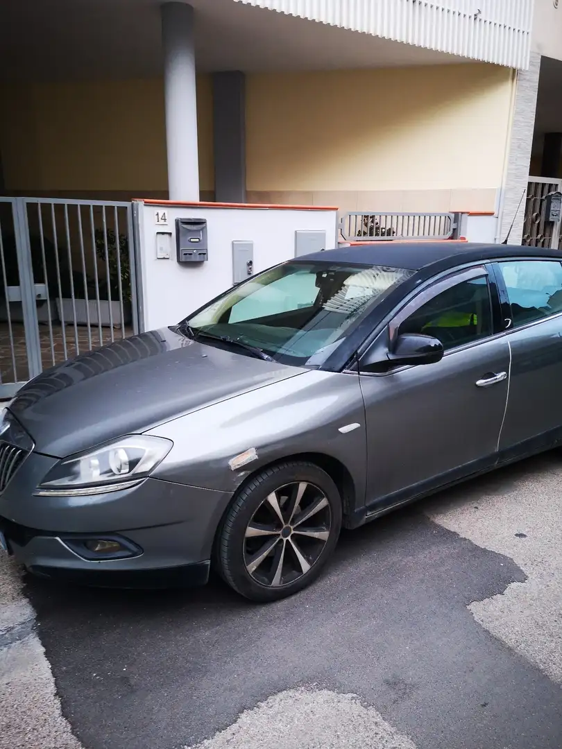 Lancia Delta 1.6 mjt Argento 120cv dpf. Blocco motore corroso - 1