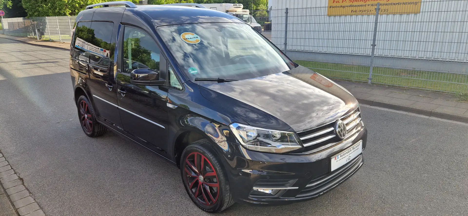 Volkswagen Caddy Trendline BMT Noir - 2