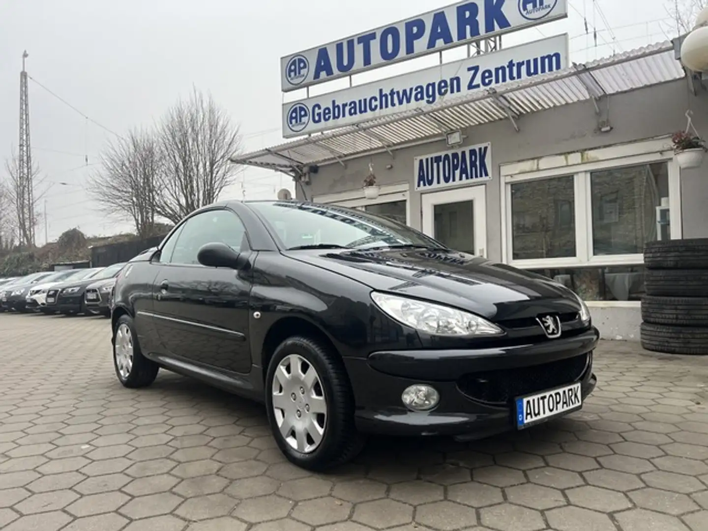Peugeot 206 CC Sport Cabrio*Klima*Navi*Alu Schwarz - 1