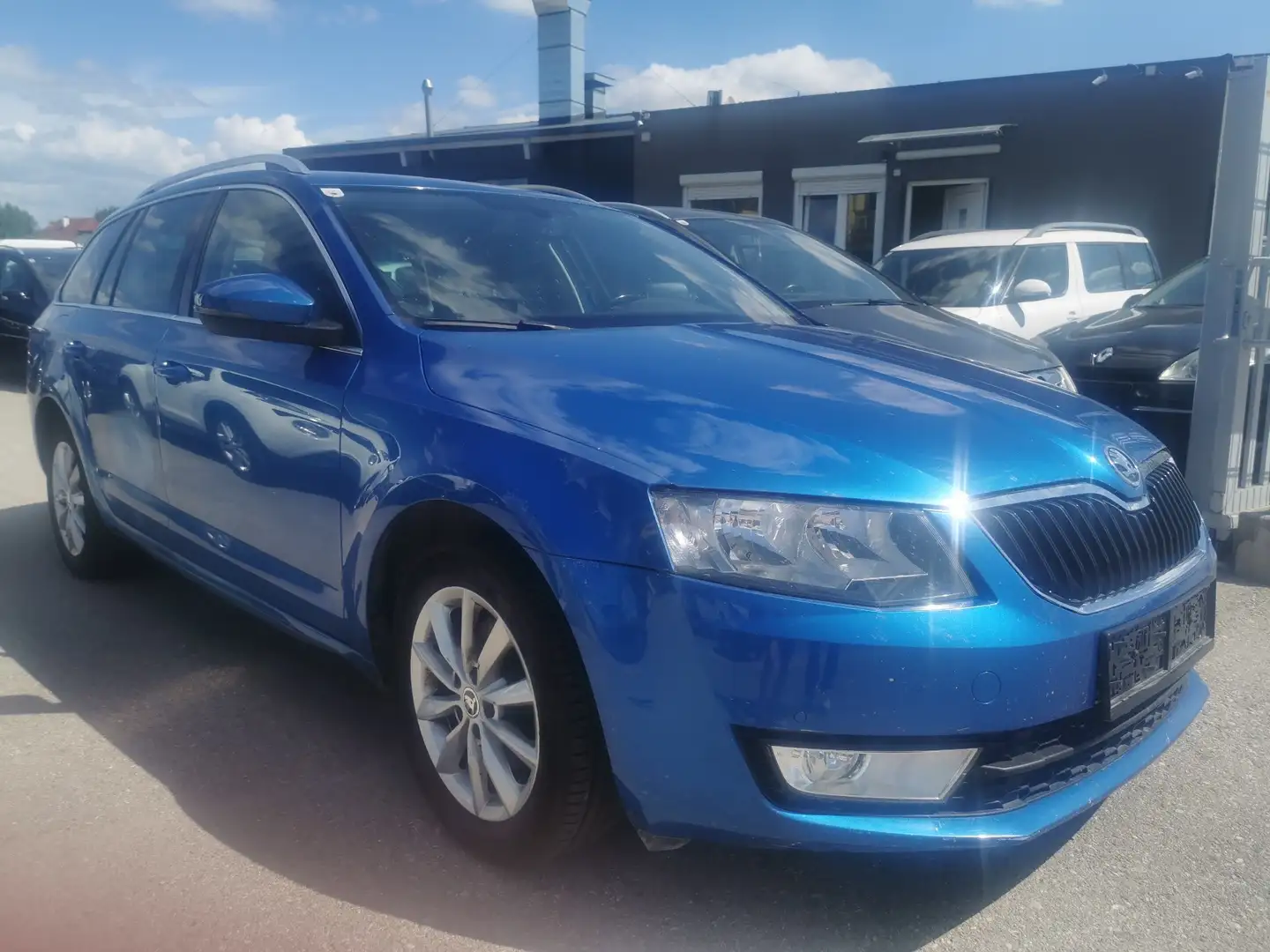 Skoda Octavia Style 4x4 Blau - 2