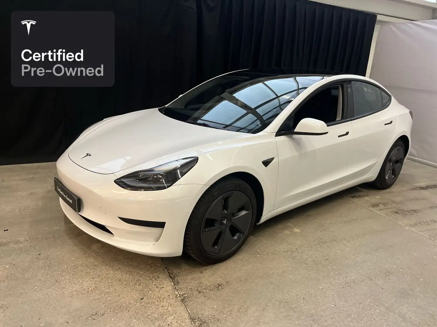 Tesla Model 3 Rear-Wheel Drive “Certified Pre-Owned” Blanc - 2