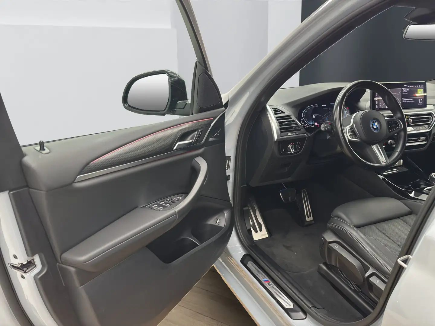 BMW X3 xDrive30e [M Sport, Laser, HiFi, HUD, 360°] Grau - 2