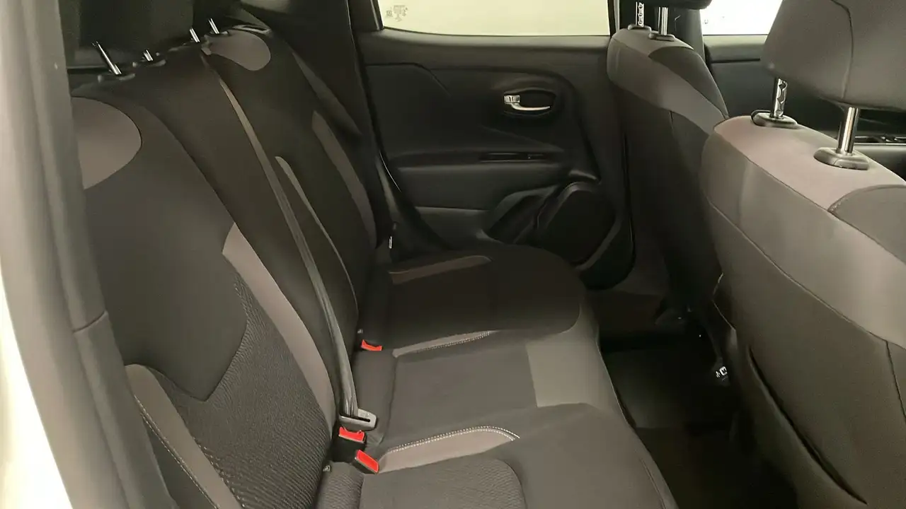 Jeep Renegade Renegade 1.5 Turbo T4 MHEV Limited 11