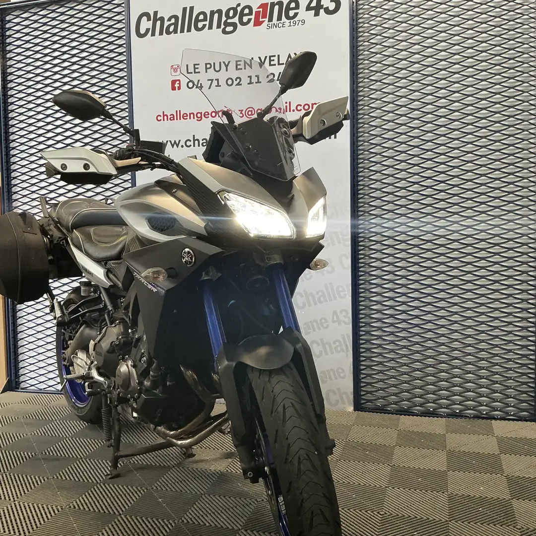 Yamaha Tracer 900 Gris - 2
