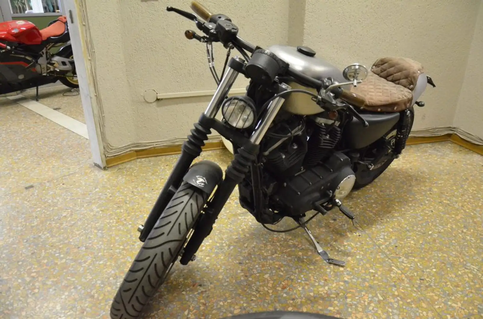 Harley-Davidson Sportster XL 883 SPECIAL/ARTIGIANALE!! BATTUTA A MANO!! Сірий - 2
