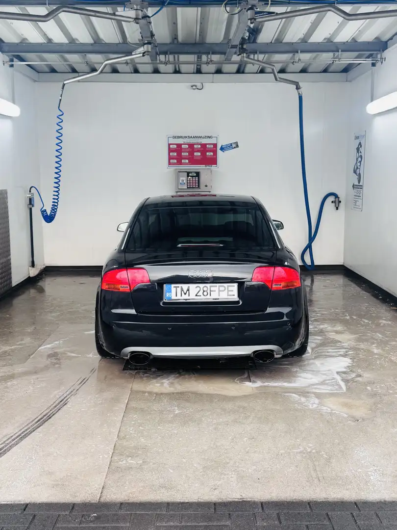 Audi A4 3.2 FSI quattro - 2