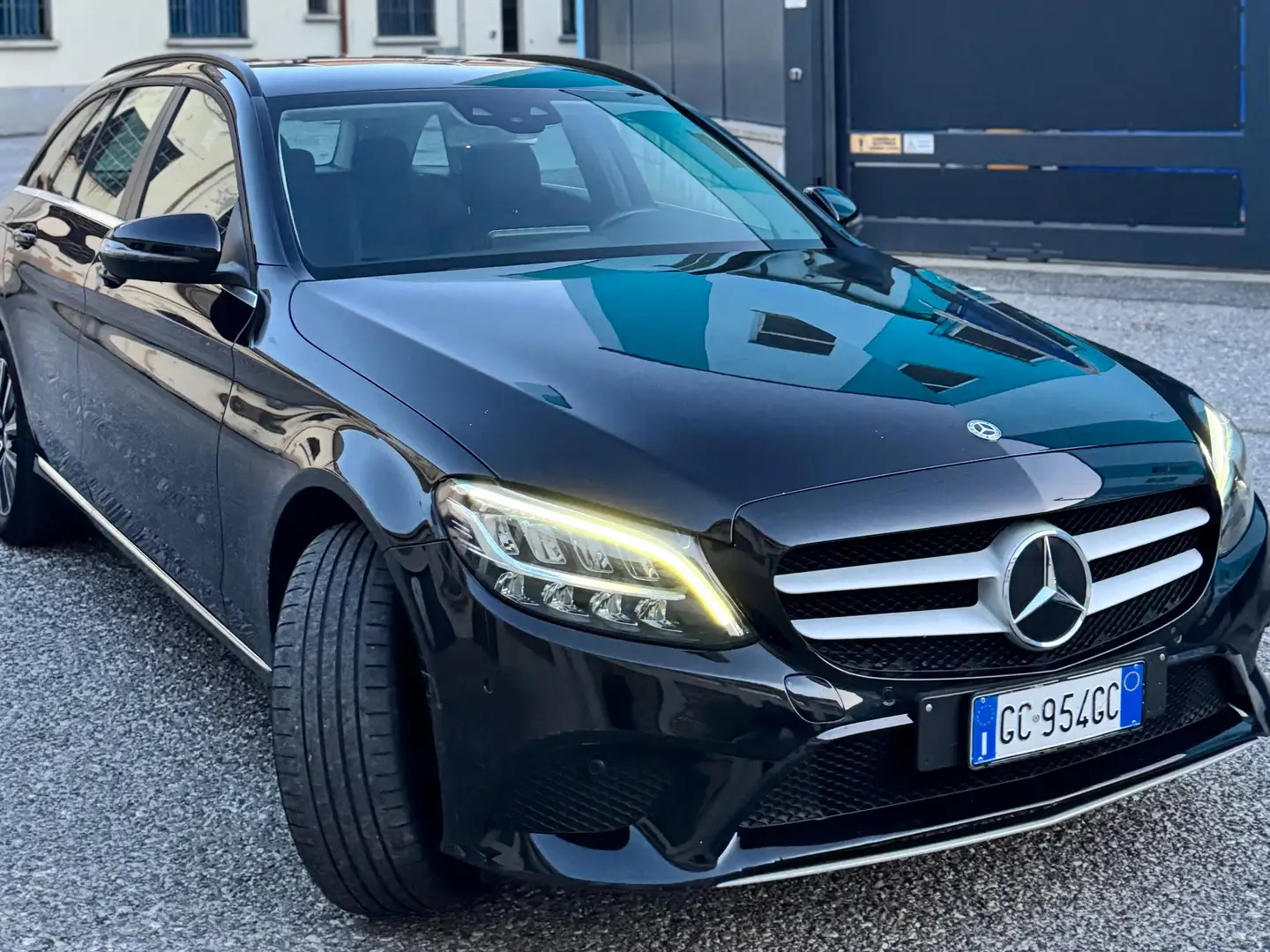 Mercedes-Benz C 220 Classe C-S205 SW d Business Extra auto Noir - 2