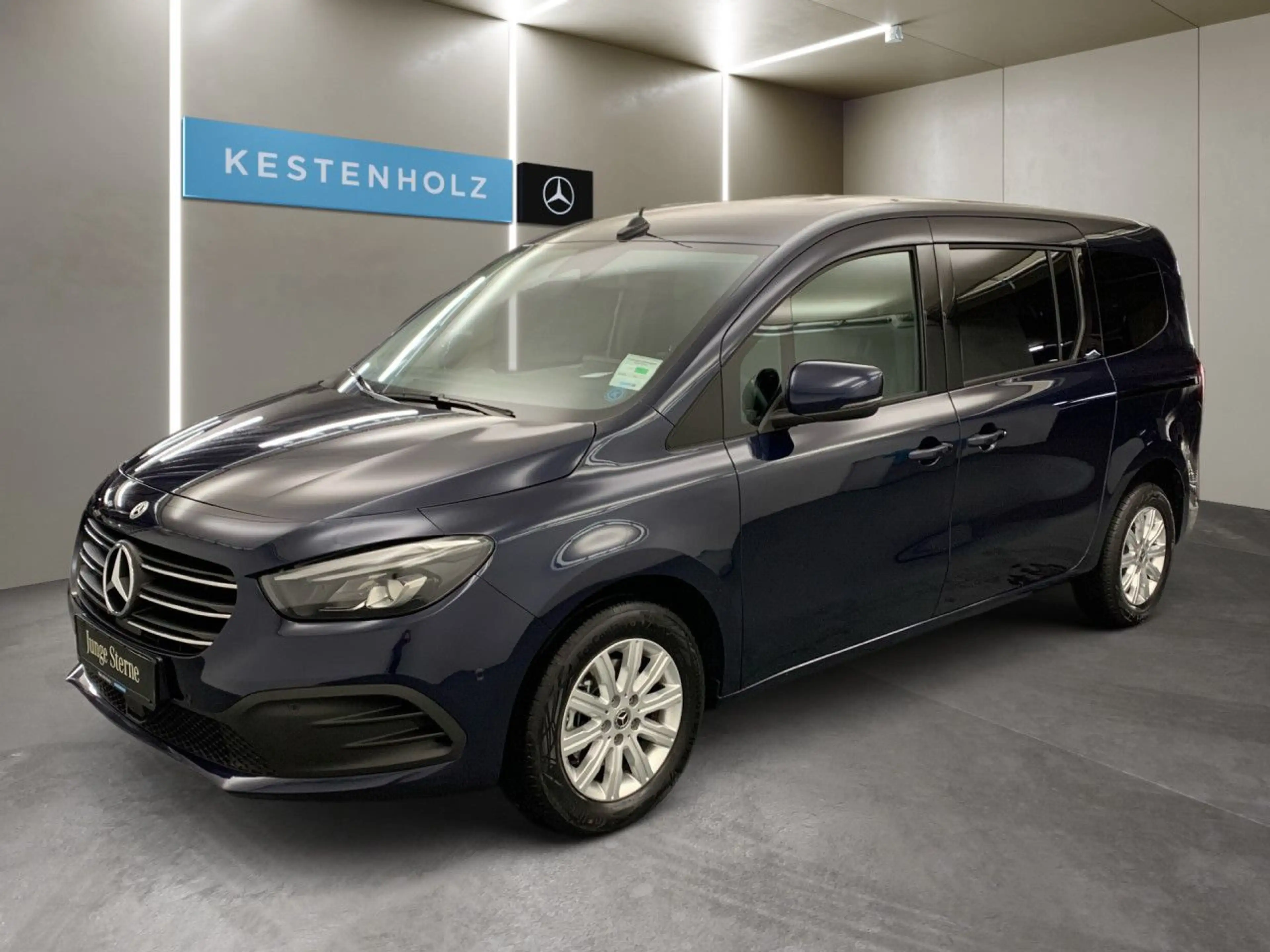 Mercedes-Benz T-Class T 180 Lang LED Keyl-GO Kamera Spurhalt-Ass PTS — photo 2