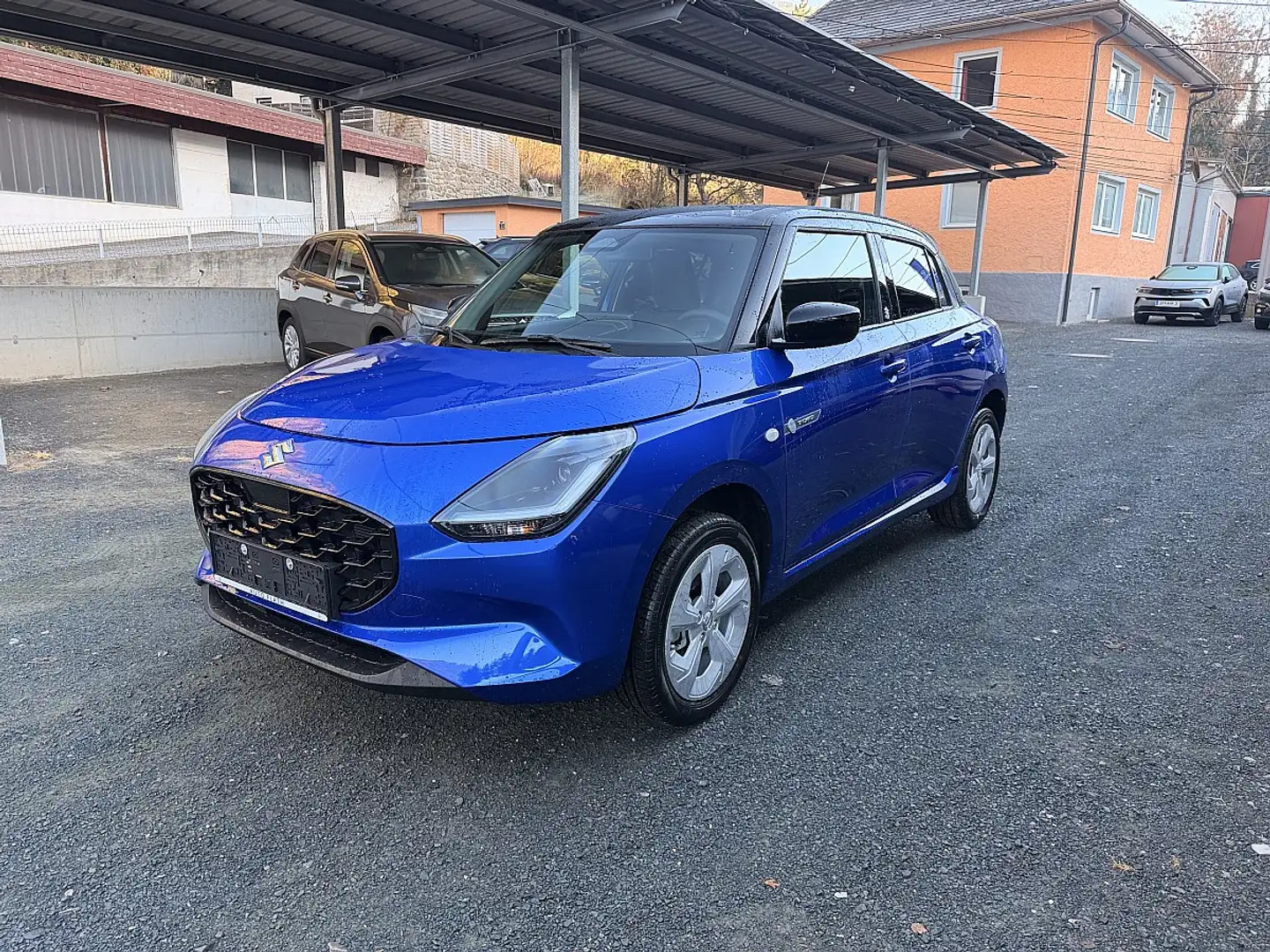 Suzuki Swift 1,2 Hybrid Allgrip Shine Bleu - 1