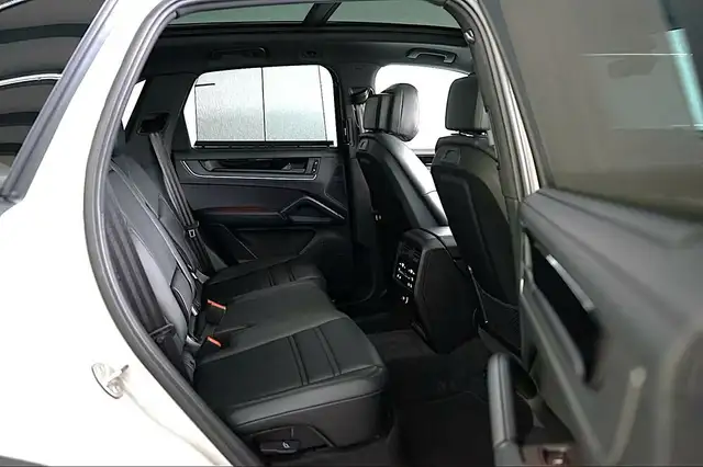 Porsche Cayenne E-Hybrid*MASSAGE*NACHTSICHT*INNO*SITZKLIMA Ansicht 12