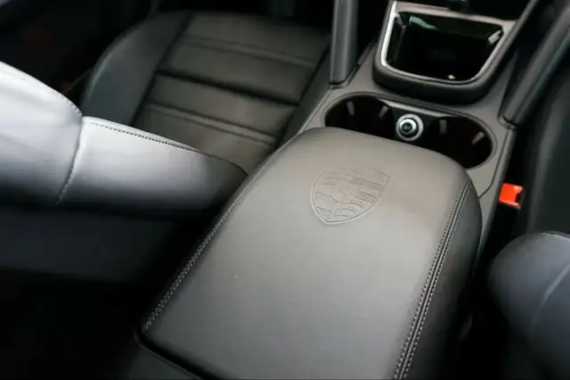 Porsche Cayenne E-Hybrid*MASSAGE*NACHTSICHT*INNO*SITZKLIMA Ansicht 26