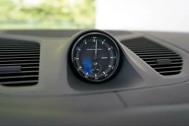 Porsche Cayenne E-Hybrid*MASSAGE*NACHTSICHT*INNO*SITZKLIMA Ansicht 25