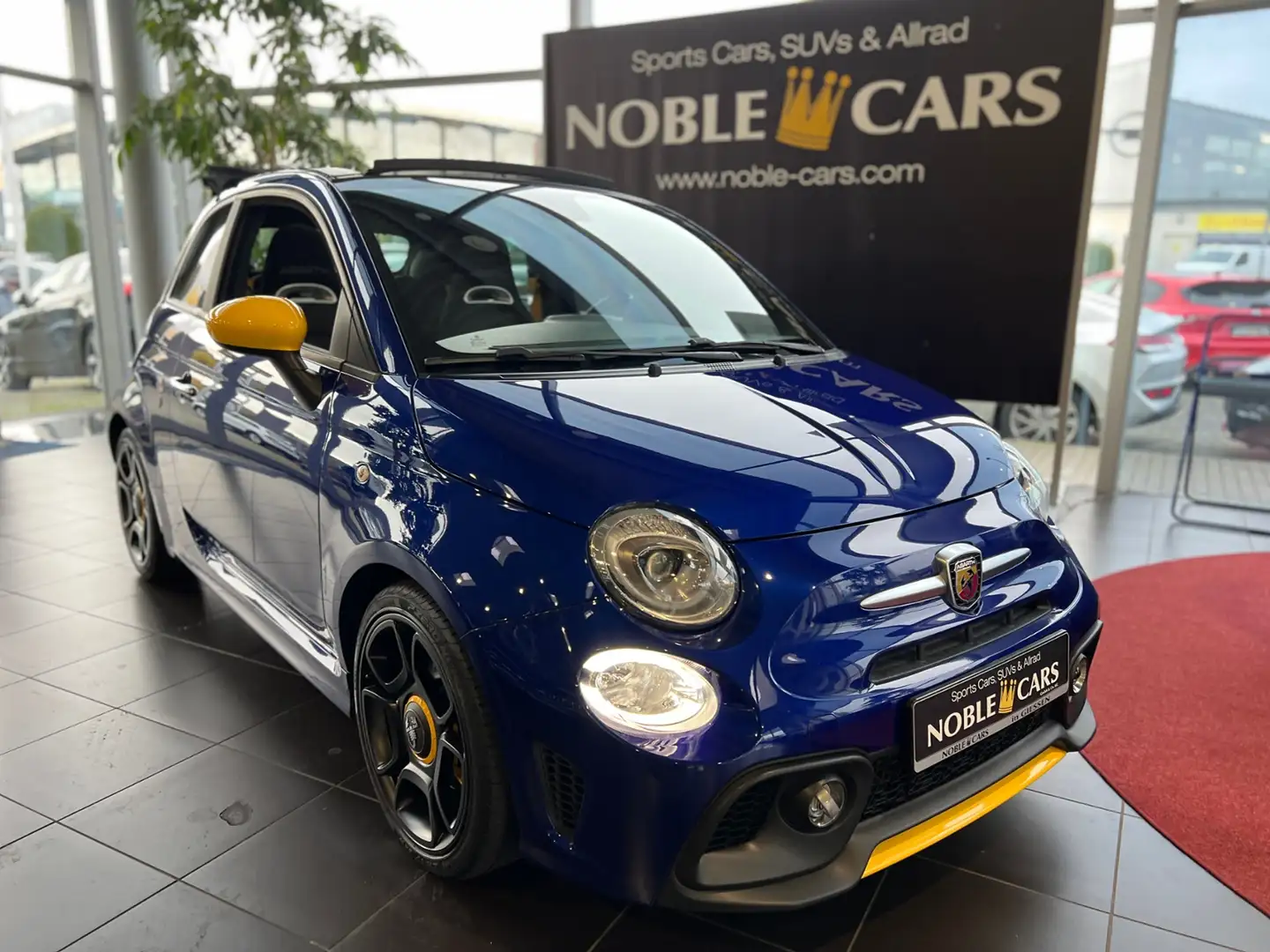 Abarth 595C Pista Navi CARPLAY PDC Kék - 1