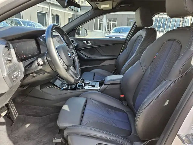 BMW 1 Series view 7