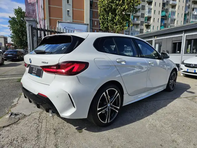 BMW 1 Series view 3
