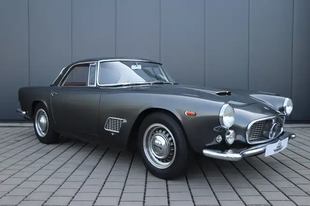 Maserati 3500 GT Frame-Off-Restoration Full Documentation