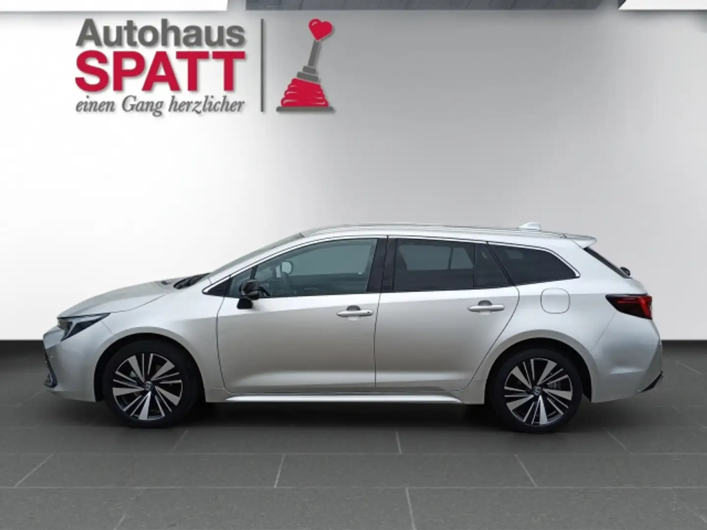 Toyota Corolla TS 1,8 Hybrid Active Drive !! Prompt verfügbar !! Silber - 2