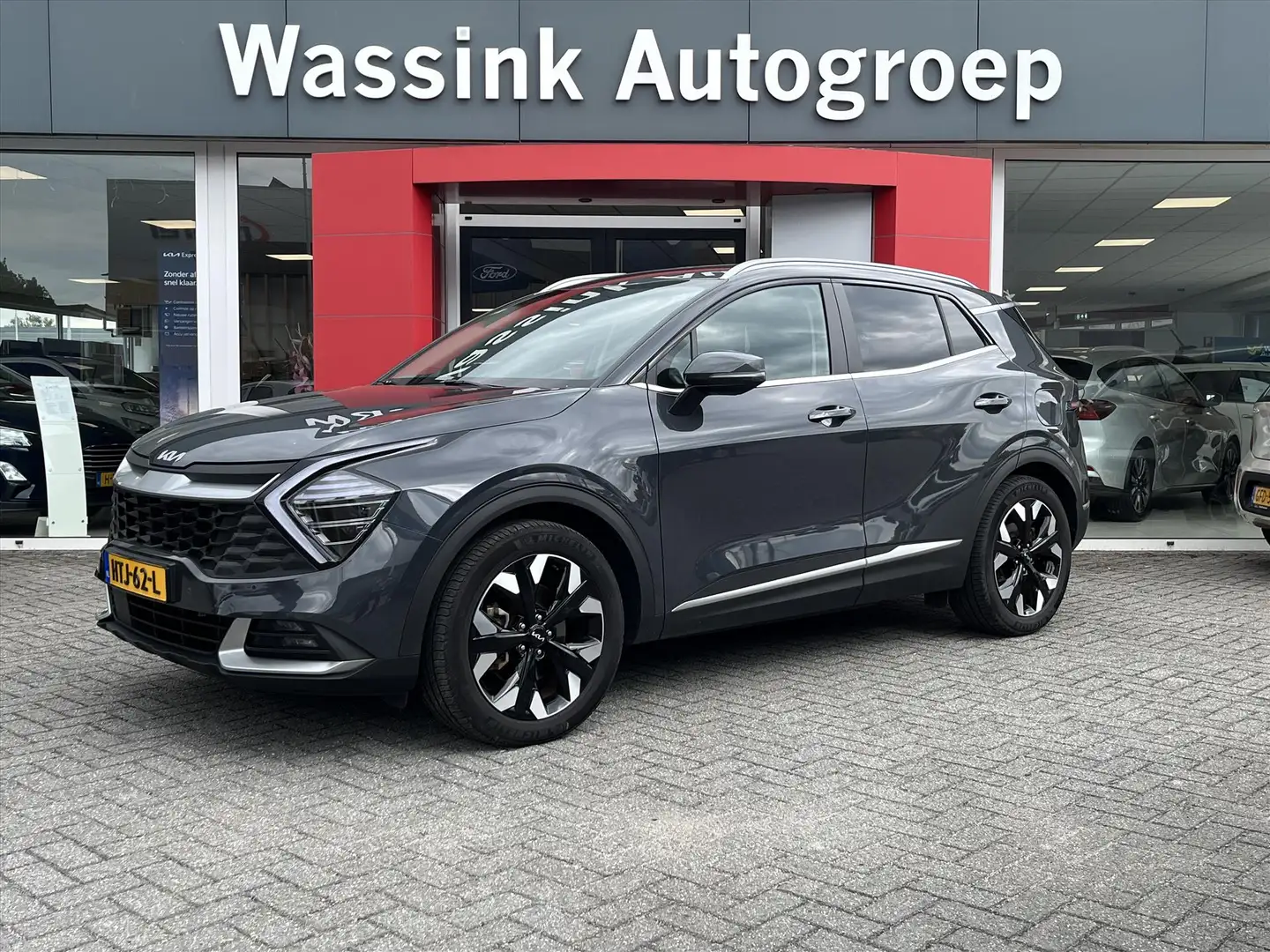 Kia Sportage 1.6 T-GDi 265pk Plug-In Hybrid AT6 4WD DynamicLine Zwart - 2