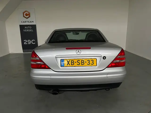 Mercedes-Benz SLK view 11